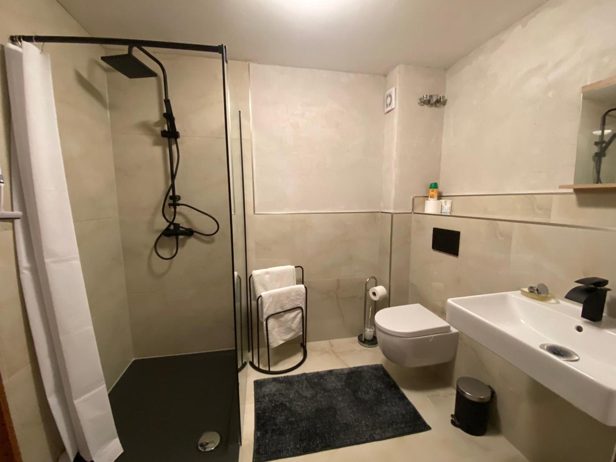 In Saarbruecken Stadtnahe Gemuetliche Wohnung Am Deutsch-Franzoesischen Garten Exterior foto